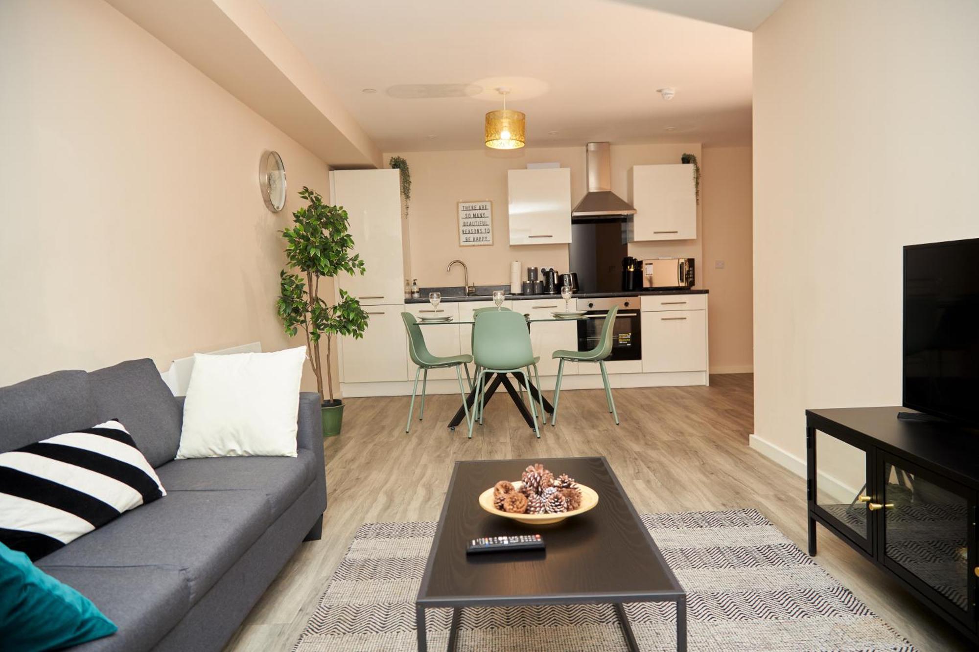 Deluxe And Cozy Two Bedroom With 1 Bathroom And Open Balcony 曼彻斯特 外观 照片